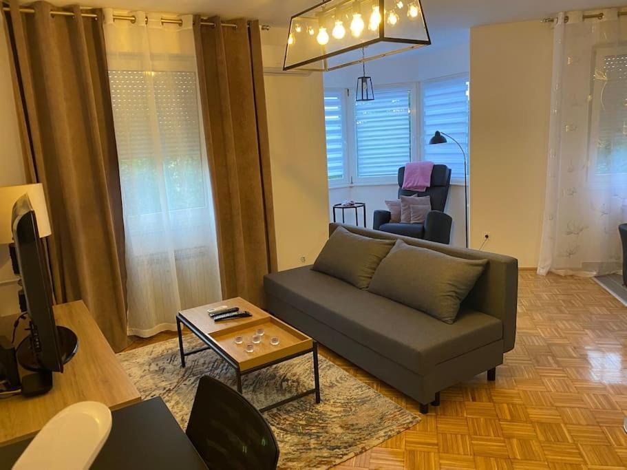 Miva Apartment